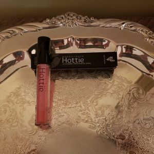 Younique Moodstruck Hottie Lip Plumper